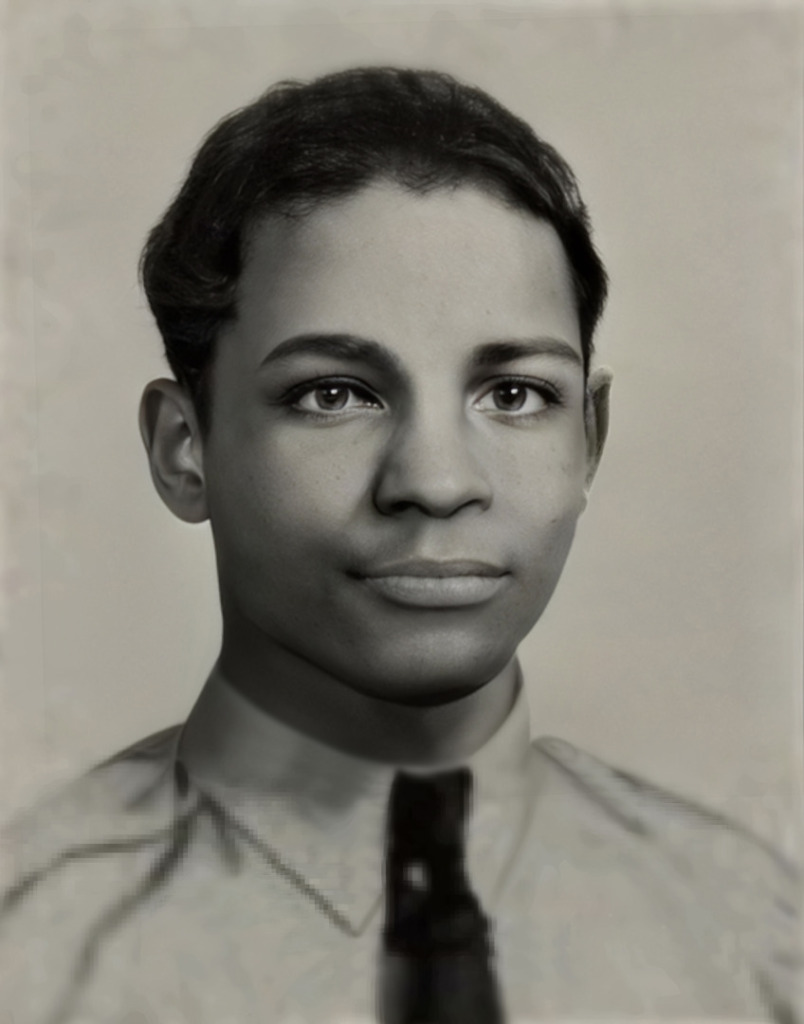 Pedro Lopez Headshot Restored[4009]